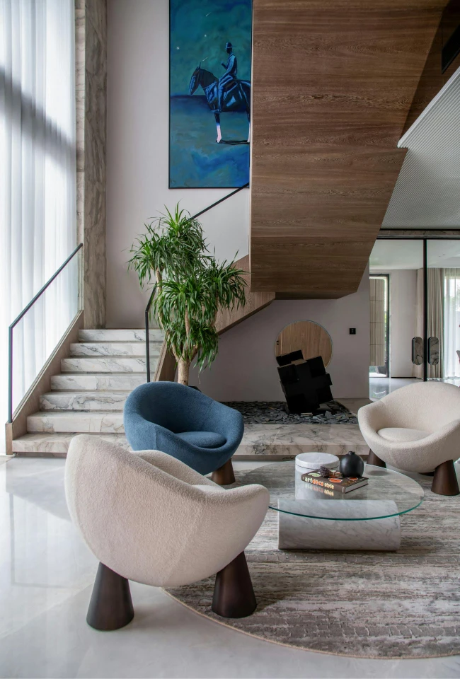 Table & Chairs Furniture Gallery Showcase