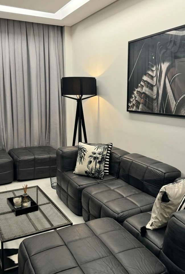 Custom Furniture Design by Table & Chairs