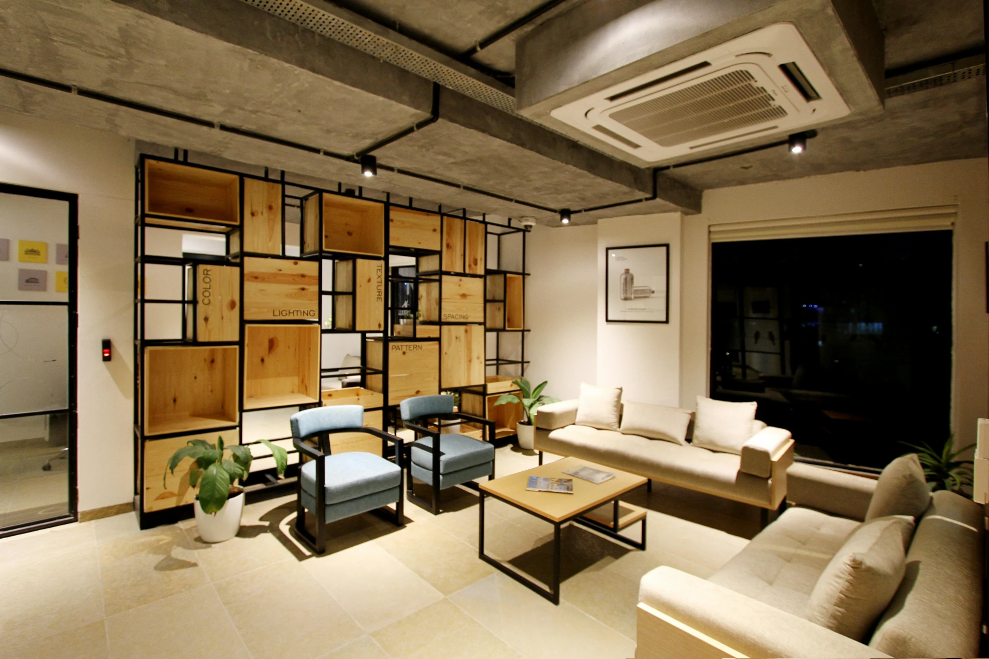 Table & Chairs Furniture Studio - Premium Custom Furniture Design